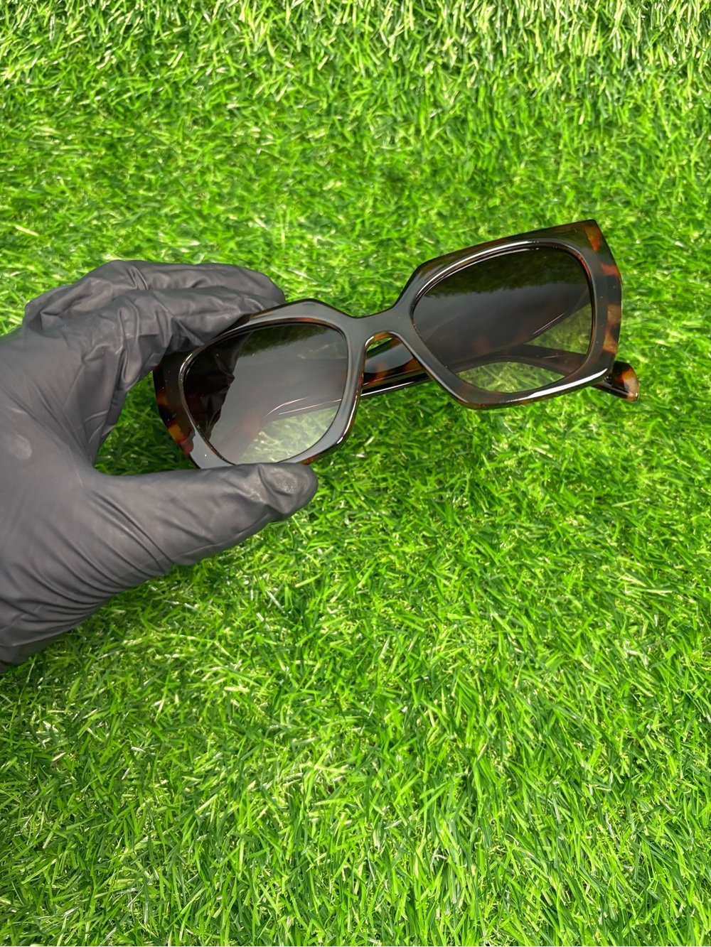 Prada Square Oversized Sunglasses Women Brown & Black Tortoiseshell - Picture 2 of 7